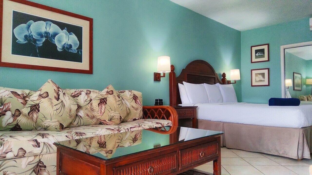 Trade Winds Hotel Dickenson Bay المظهر الخارجي الصورة