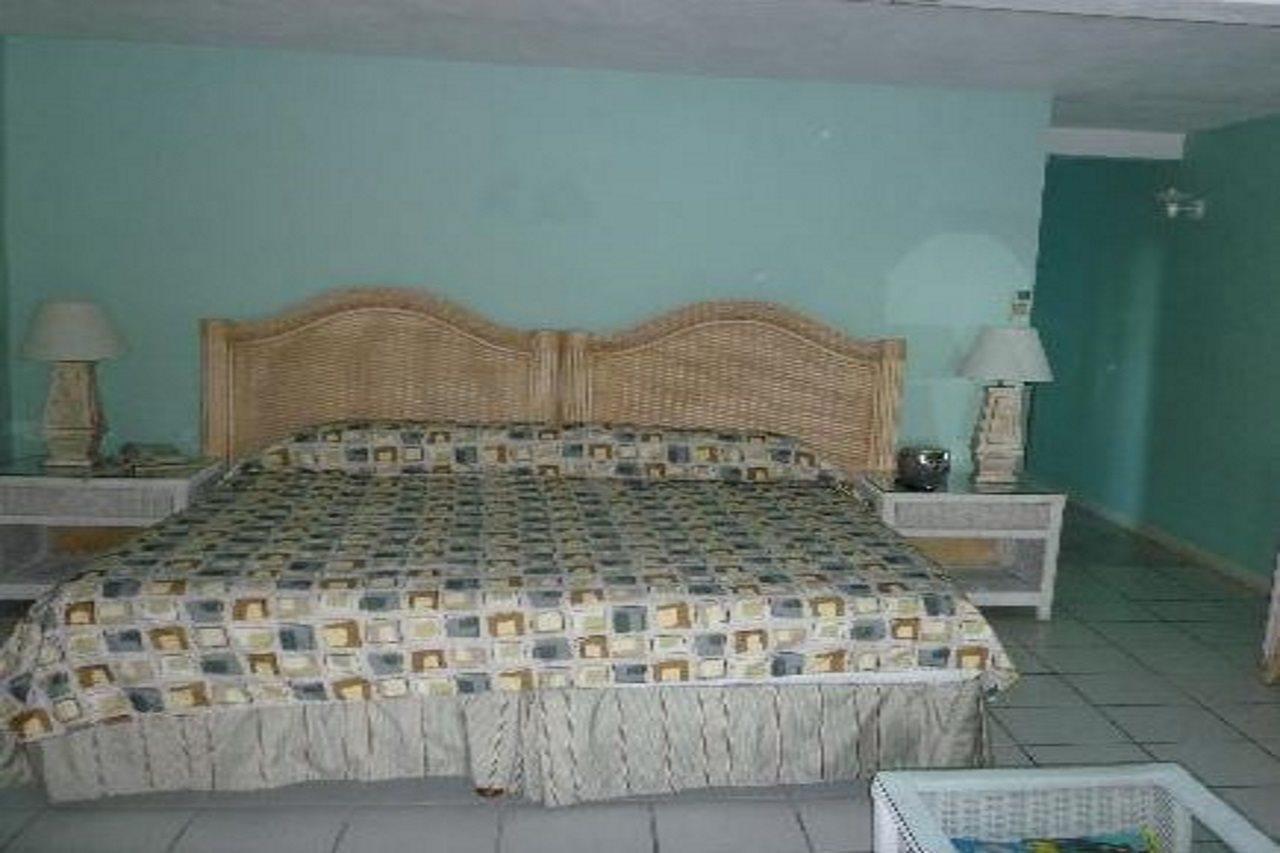 Trade Winds Hotel Dickenson Bay المظهر الخارجي الصورة