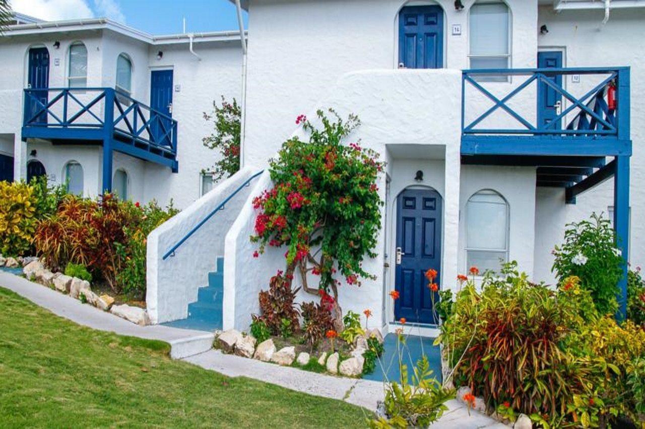 Trade Winds Hotel Dickenson Bay المظهر الخارجي الصورة